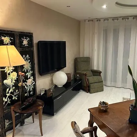 Апартаменты Charmant, Appartement, Parking Gratuit *