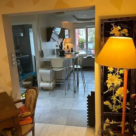 아파트 Charmant, Appartement, Parking Gratuit