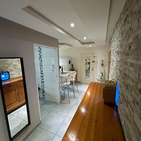 Charmant, Appartement, Parking Gratuit 아파트 콜마